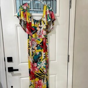 Floral Maxi Dress with Ruffle Sleeves